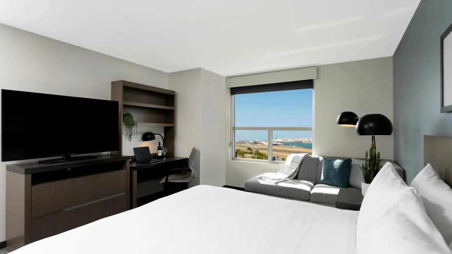 Hyatt House San Juan Hotel 3*,